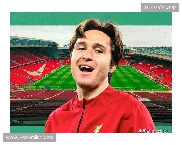 尤文基耶萨低平球横穿门将手套